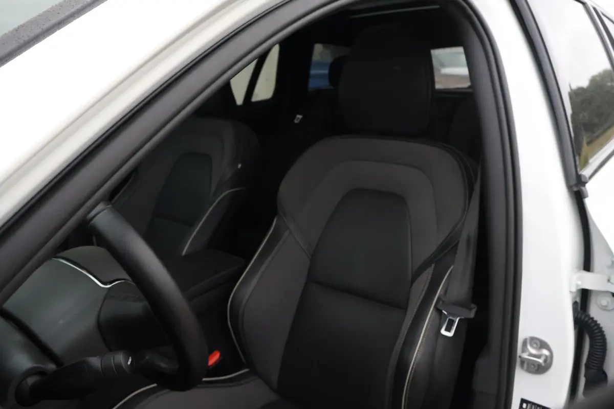 2.0 T6 Plug-in hybrid AWD Ultra Dark | Trekhaak | Harman Kardon | Pano |