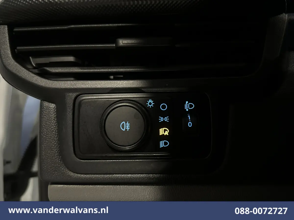 2.0 TDCI 111pk L2H1 Euro6 Airco | Camera | Navigatie | LED | Apple Carplay | Cruisecontrol Android Auto, Verwarmde voorruit, Stoelverwarming, Parkeersensoren, Bijrijdersbank