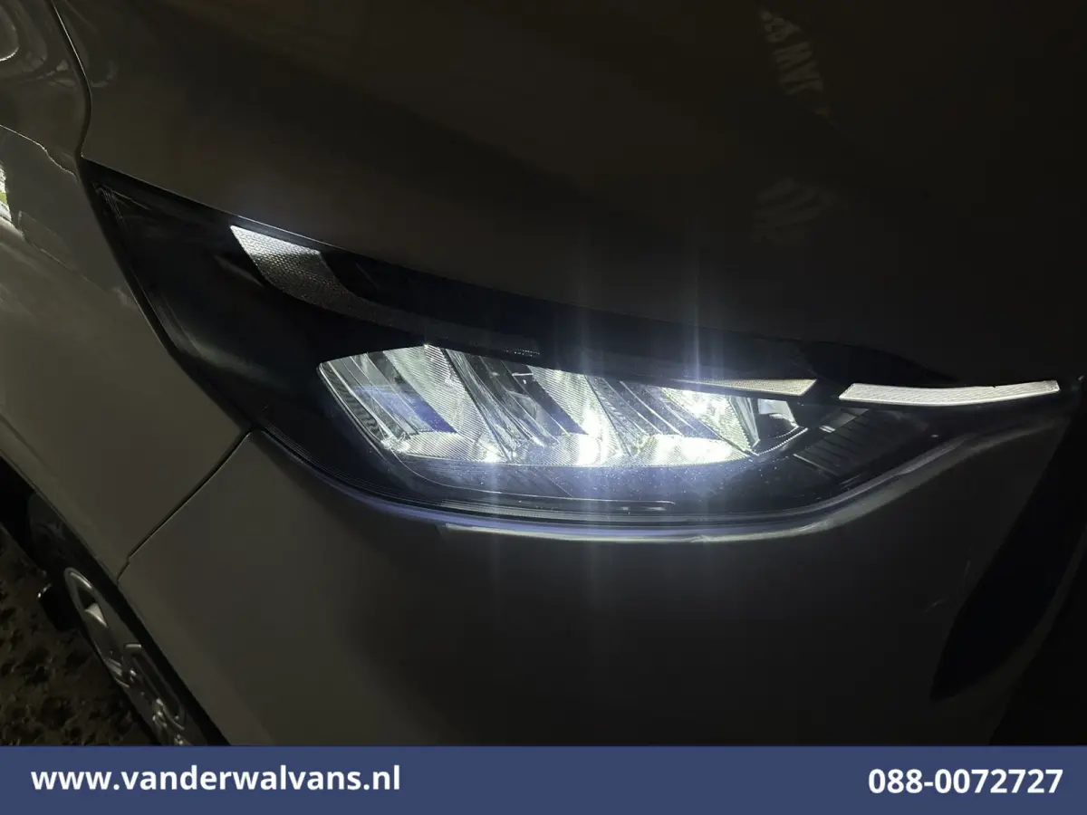 2.0 TDCI 111pk L2H1 Euro6 Airco | Camera | Navigatie | LED | Apple Carplay | Cruisecontrol Android Auto, Verwarmde voorruit, Stoelverwarming, Parkeersensoren, Bijrijdersbank