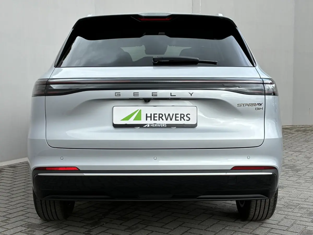 1.5 Max+ / 29,8 kWh / 136KM WLTP / max 1055KM Actieradius / PHEV / Plug-in / Fabrieksgarantie t/m 07-2034 / Stoelverwarming voor en achter / Stoelmassage / Schuif-kantel dak / Stoelventilati