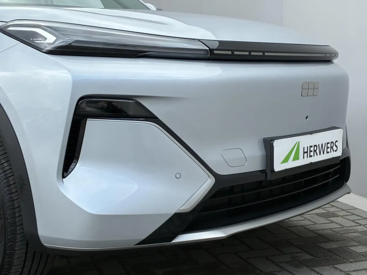 1.5 Max+ / 29,8 kWh / 136KM WLTP / max 1055KM Actieradius / PHEV / Plug-in / Fabrieksgarantie t/m 07-2034 / Stoelverwarming voor en achter / Stoelmassage / Schuif-kantel dak / Stoelventilati