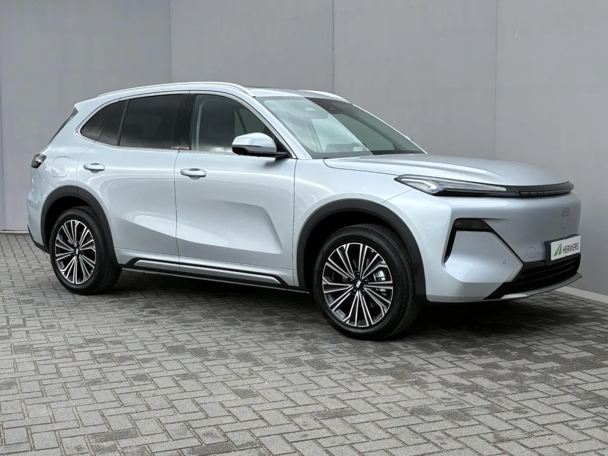 1.5 Max+ / 29,8 kWh / 136KM WLTP / max 1055KM Actieradius / PHEV / Plug-in / Fabrieksgarantie t/m 07-2034 / Stoelverwarming voor en achter / Stoelmassage / Schuif-kantel dak / Stoelventilati