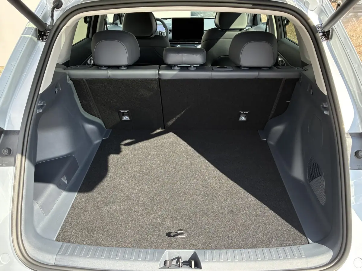 1.5 Max+ / 29,8 kWh / 136KM WLTP / max 1055KM Actieradius / PHEV / Plug-in / Fabrieksgarantie t/m 07-2034 / Stoelverwarming voor en achter / Stoelmassage / Schuif-kantel dak / Stoelventilati