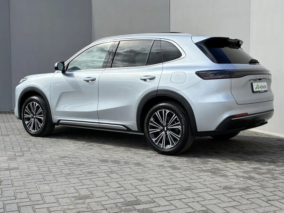 1.5 Max+ / 29,8 kWh / 136KM WLTP / max 1055KM Actieradius / PHEV / Plug-in / Fabrieksgarantie t/m 07-2034 / Stoelverwarming voor en achter / Stoelmassage / Schuif-kantel dak / Stoelventilati