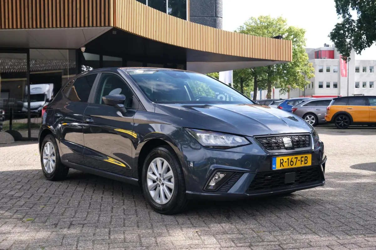 1.0 Style|Rijklaar!|Carplay|LaneAssist|FrontAssist|DAB|Cruise