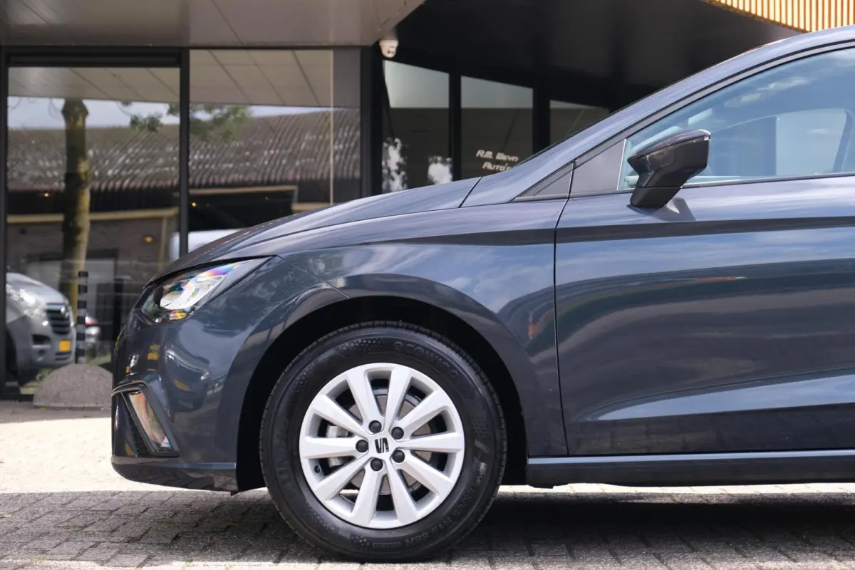 1.0 Style|Rijklaar!|Carplay|LaneAssist|FrontAssist|DAB|Cruise