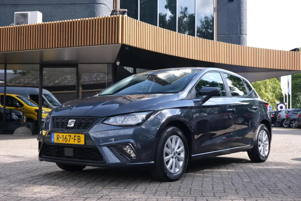 1.0 Style|Rijklaar!|Carplay|LaneAssist|FrontAssist|DAB|Cruise