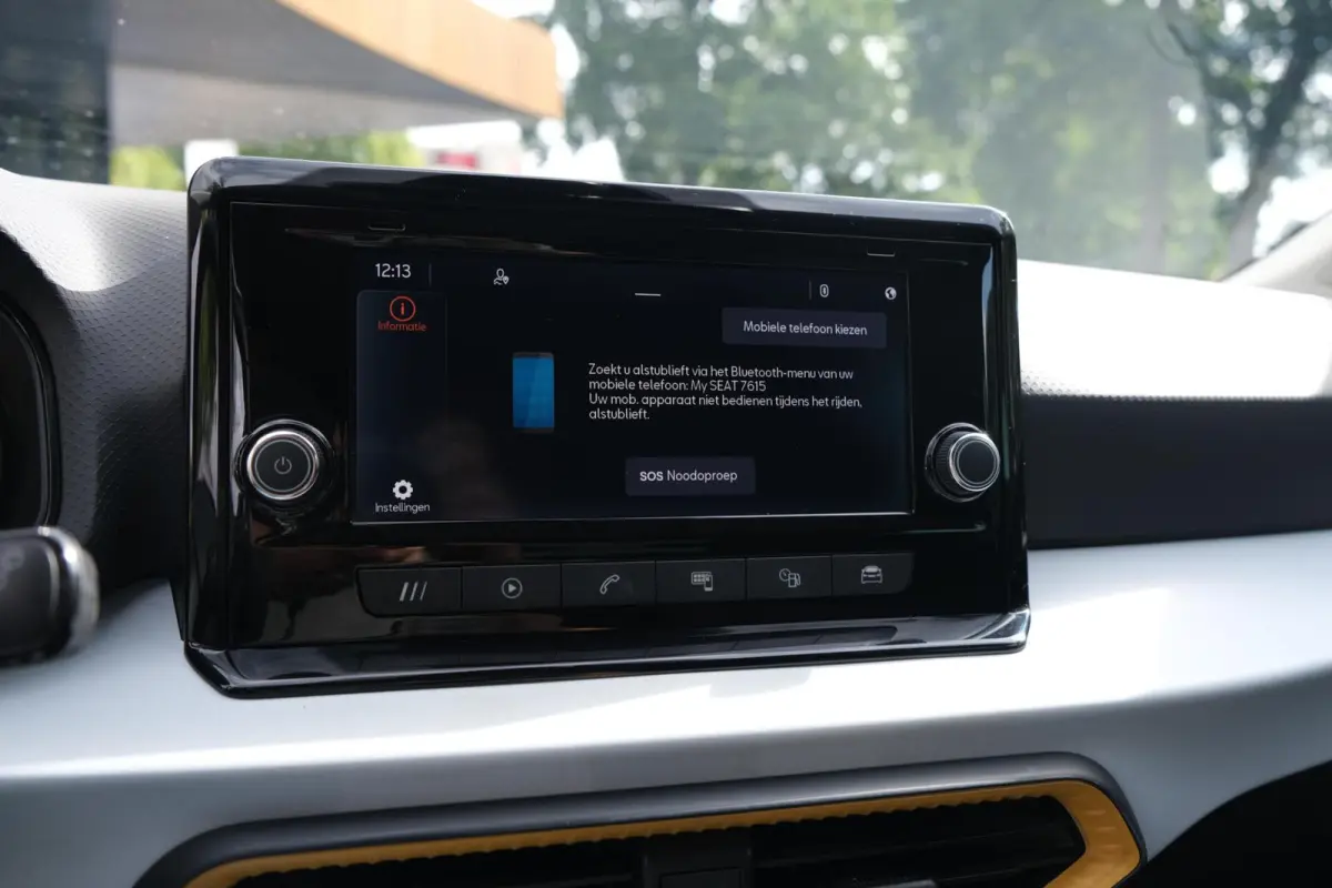 1.0 Style|Rijklaar!|Carplay|LaneAssist|FrontAssist|DAB|Cruise