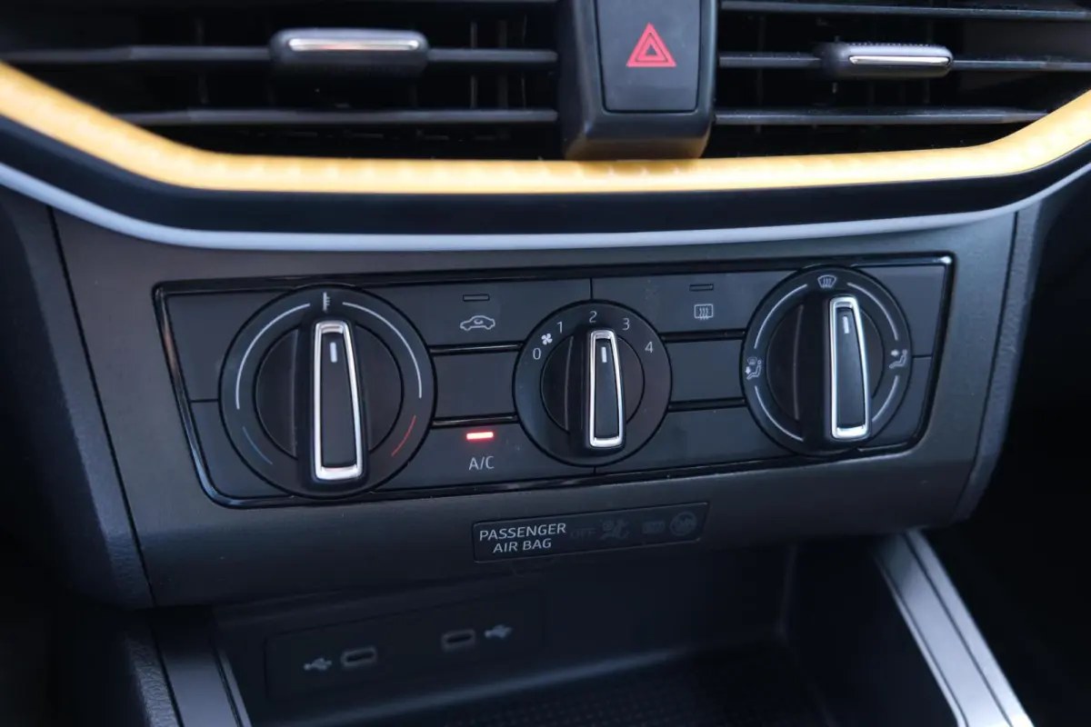 1.0 Style|Rijklaar!|Carplay|LaneAssist|FrontAssist|DAB|Cruise