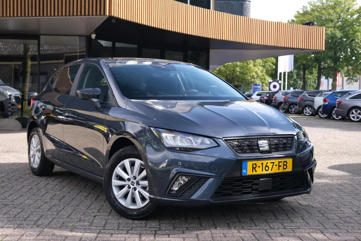 1.0 Style|Rijklaar!|Carplay|LaneAssist|FrontAssist|DAB|Cruise