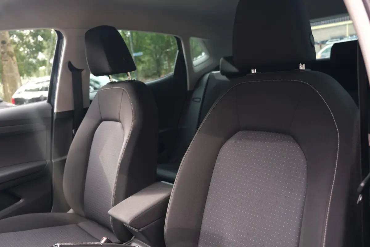 1.0 Style|Rijklaar!|Carplay|LaneAssist|FrontAssist|DAB|Cruise