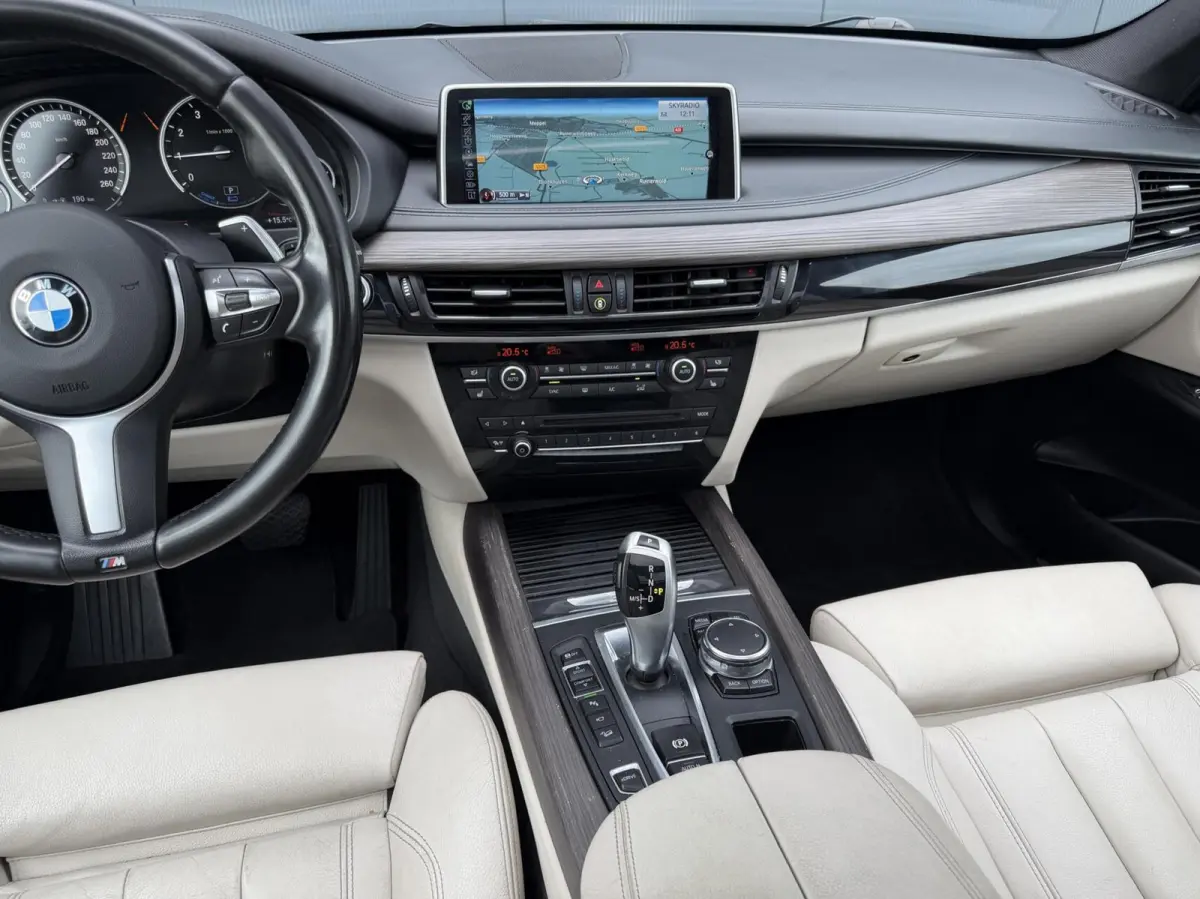 xDrive40e High Executive Pano - Leder - Head-Up - Keyless - Trekhaak