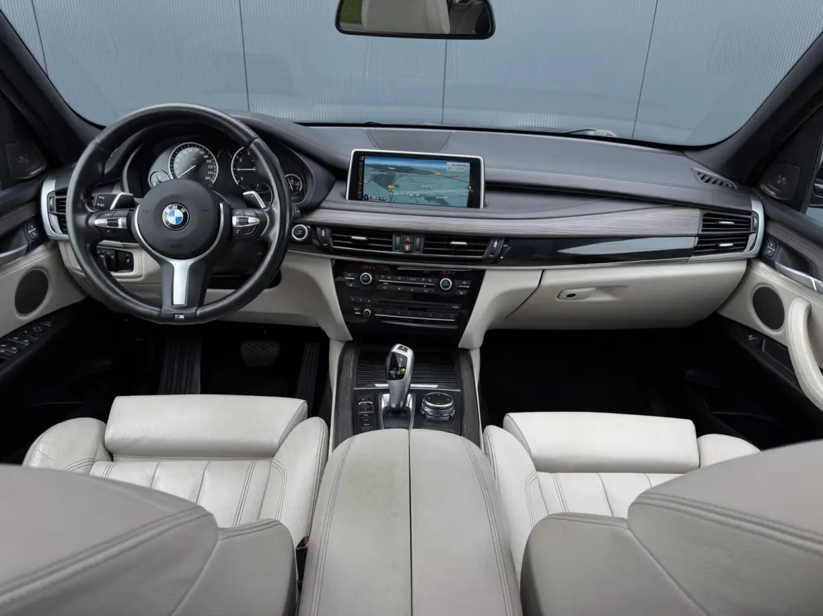 xDrive40e High Executive Pano - Leder - Head-Up - Keyless - Trekhaak