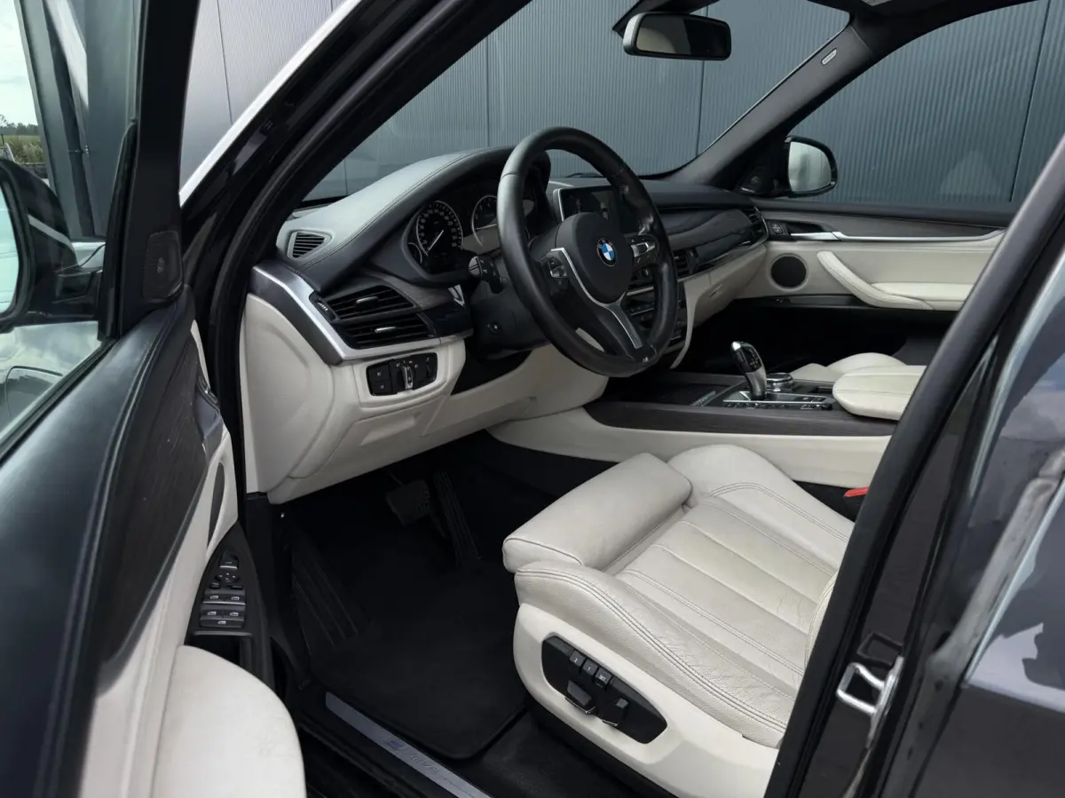 xDrive40e High Executive Pano - Leder - Head-Up - Keyless - Trekhaak