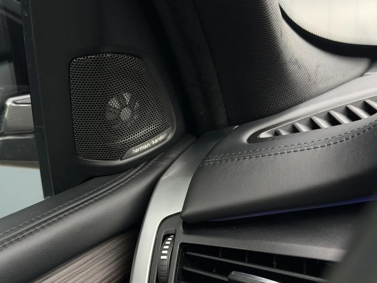 xDrive40e High Executive Pano - Leder - Head-Up - Keyless - Trekhaak