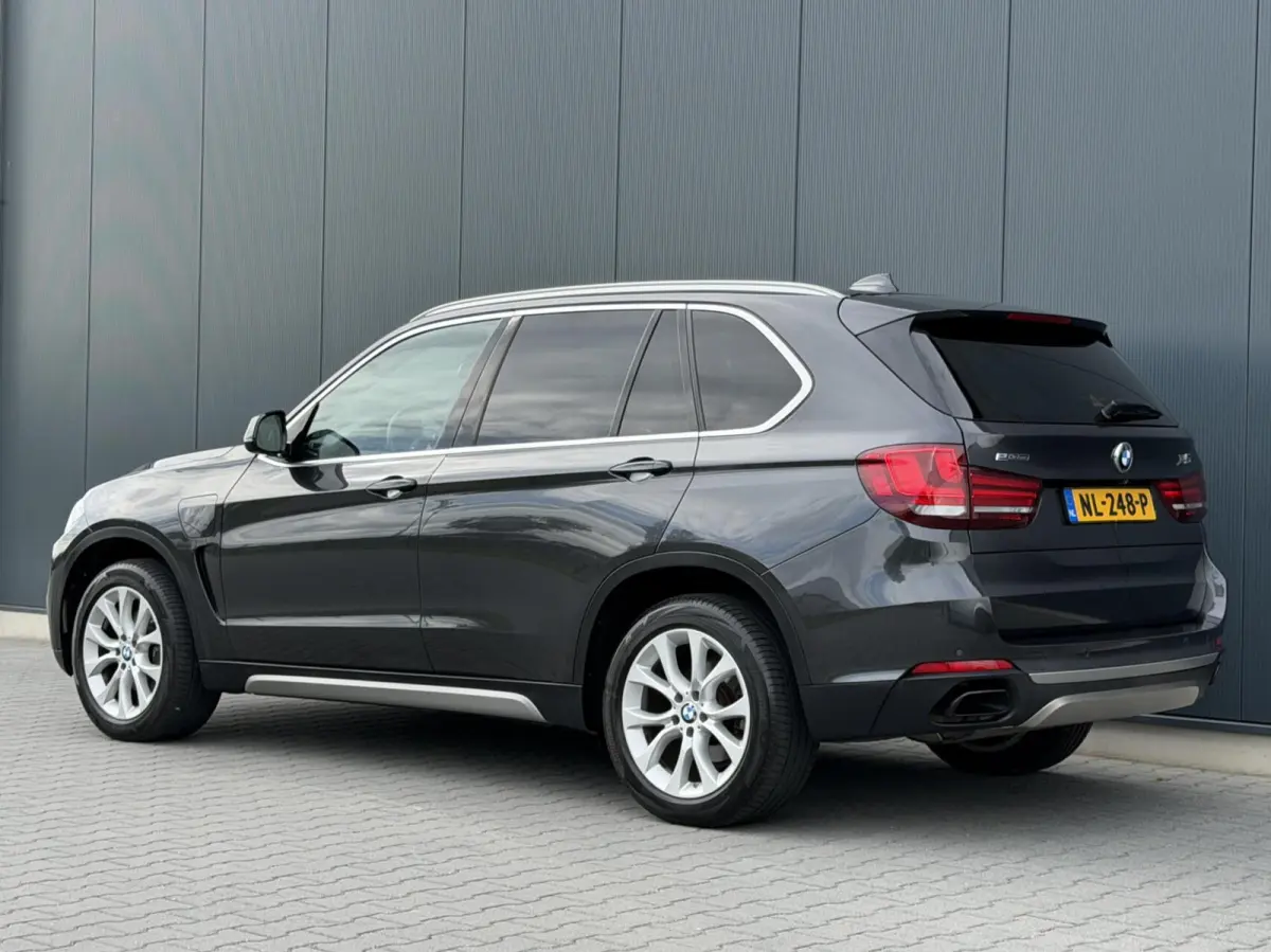 xDrive40e High Executive Pano - Leder - Head-Up - Keyless - Trekhaak