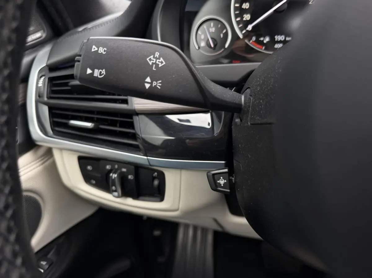 xDrive40e High Executive Pano - Leder - Head-Up - Keyless - Trekhaak
