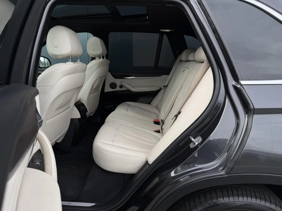 xDrive40e High Executive Pano - Leder - Head-Up - Keyless - Trekhaak