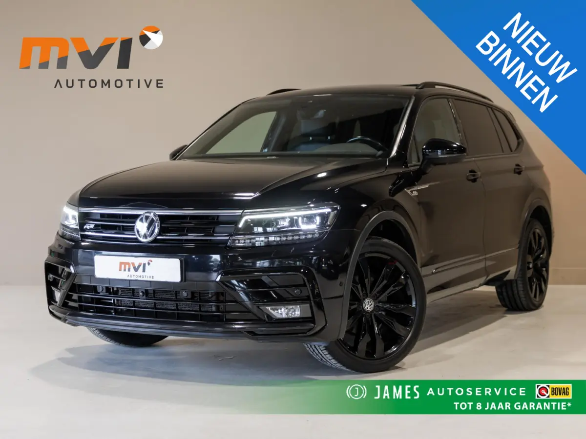 1.5 TSI 2x R-Line Blackstyle / 150pk / Panorama dak / Rondomzicht camera / Stoelverwarming / Leder /