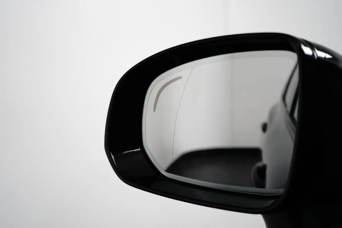 Plus Black Edition Recharge Plug-In Hybrid AWD | Luchtvering | 360 | HUD | H&K | Panodak |