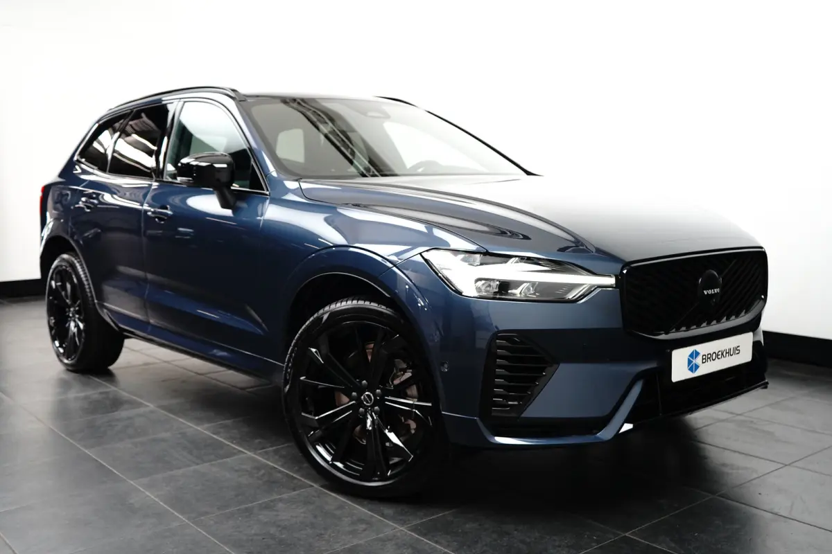 Plus Black Edition Recharge Plug-In Hybrid AWD | Luchtvering | 360 | HUD | H&K | Panodak |