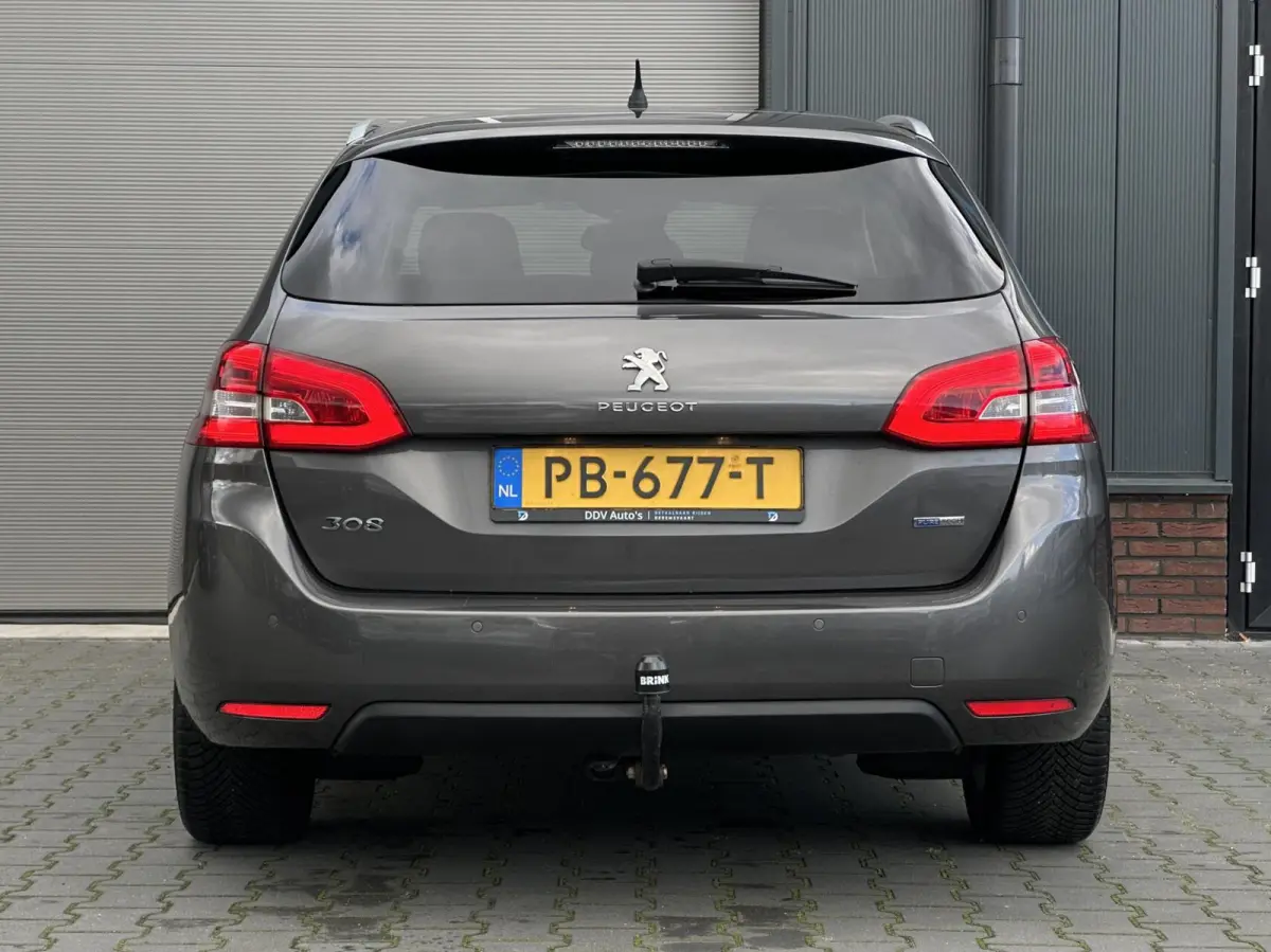 1.2/131pk PureTech Premium|NAP|Trekh|Pano|PDC|Stoelverwarming|Cruise|Climate|Navi|LED|17" LMV GT Line