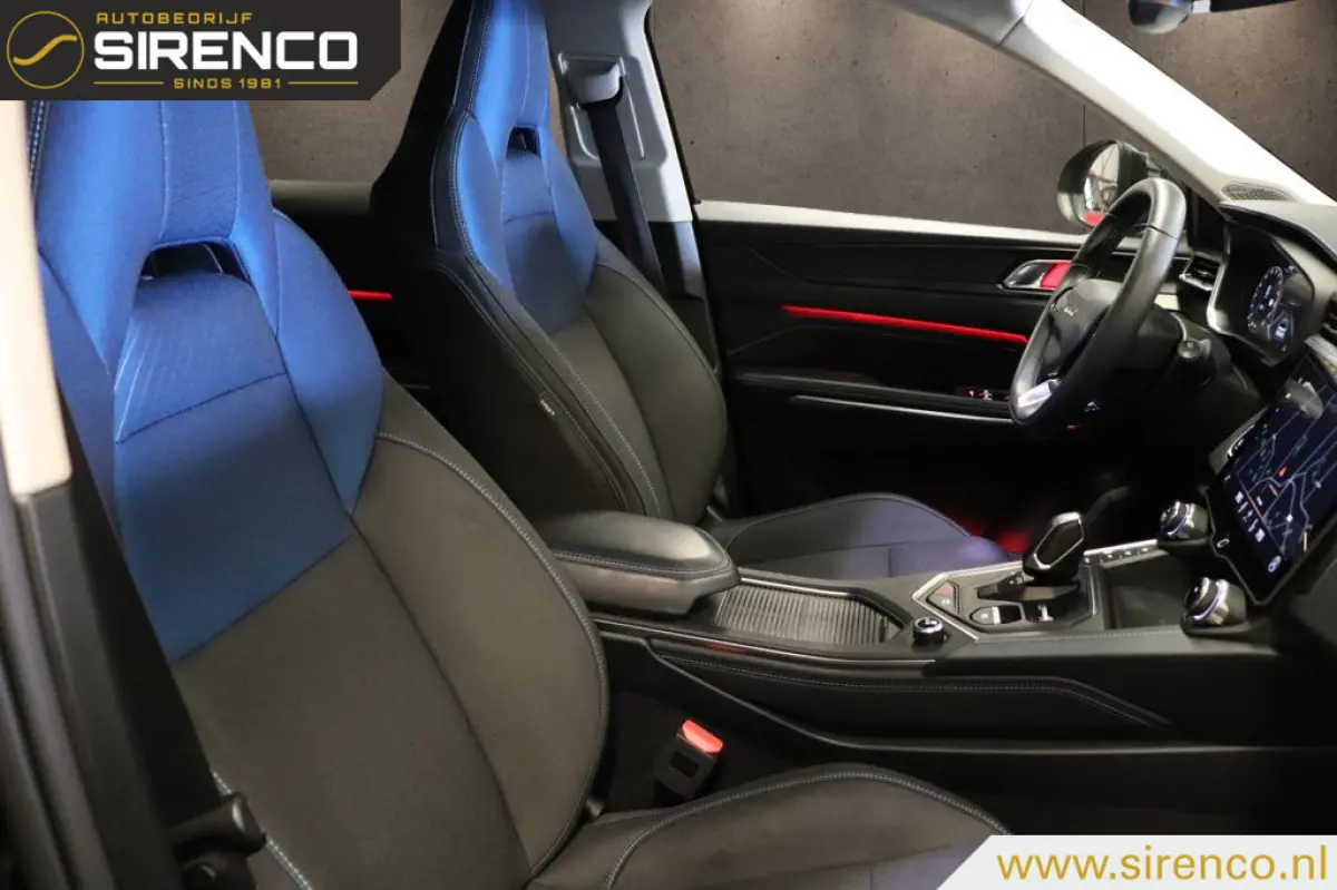 1.5| 360 camera met 3d view | stoelverwarming |Android auto & Apple carplay |dab | adaptieve cruise control | sfeerverlichting |