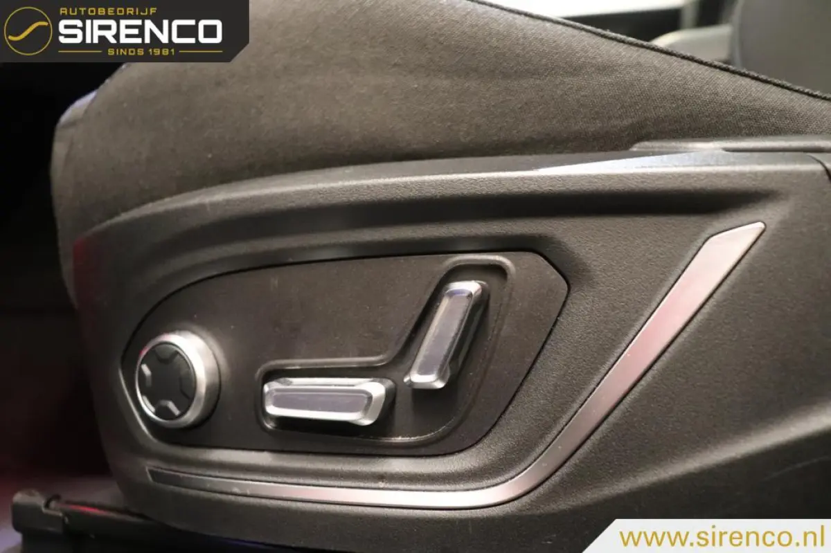 1.5| 360 camera met 3d view | stoelverwarming |Android auto & Apple carplay |dab | adaptieve cruise control | sfeerverlichting |