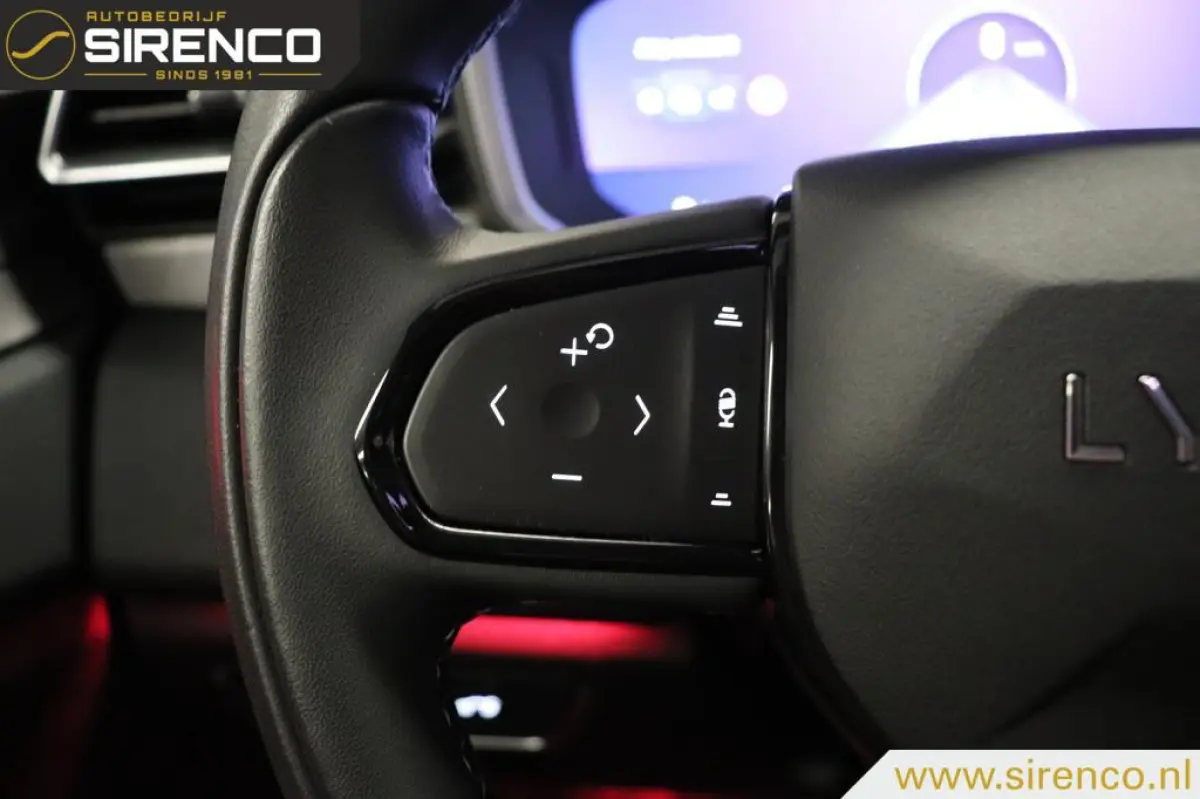 1.5| 360 camera met 3d view | stoelverwarming |Android auto & Apple carplay |dab | adaptieve cruise control | sfeerverlichting |