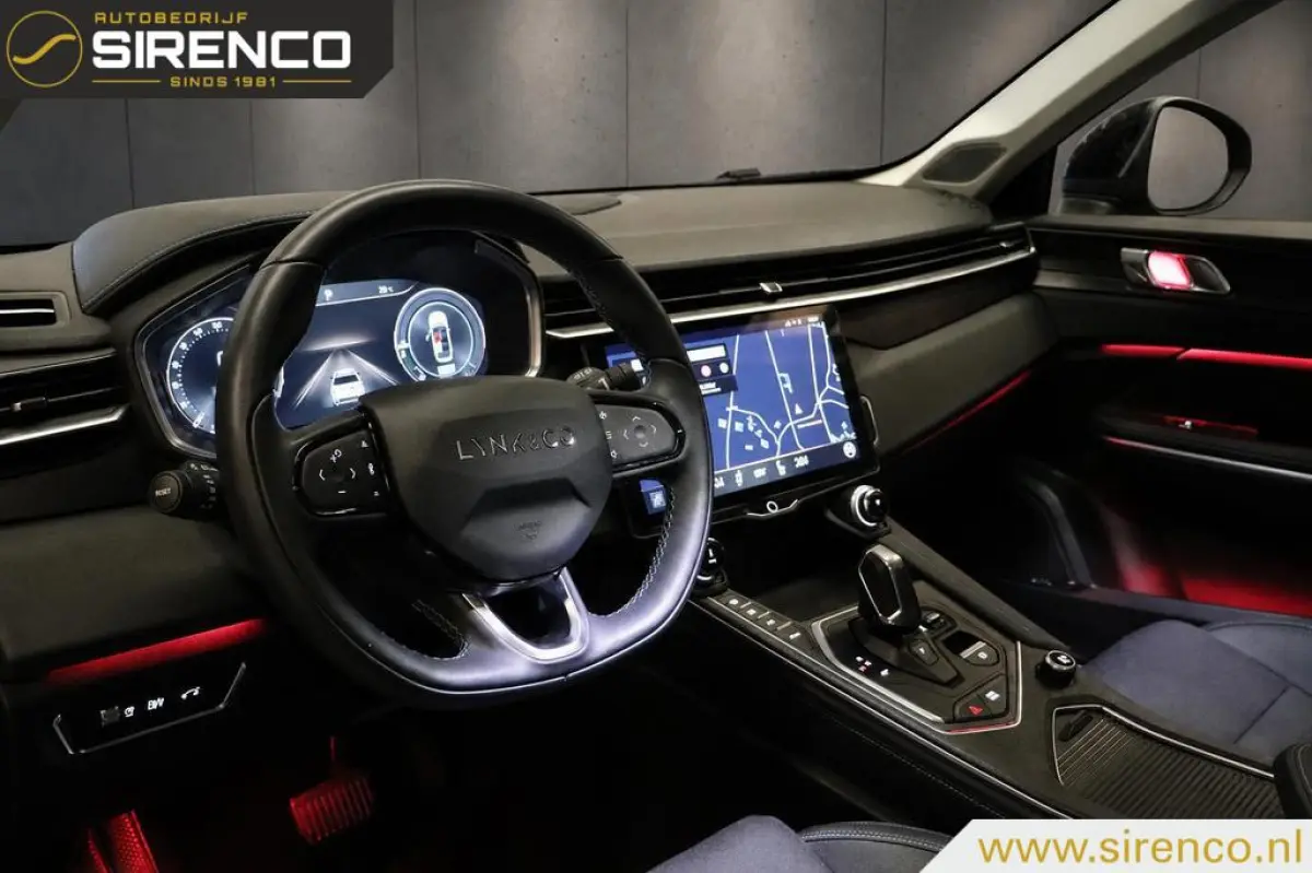 1.5| 360 camera met 3d view | panodak | stoelverwarming |Android auto & Apple carplay |dab | adaptive cruise control | sfeerverlichting |