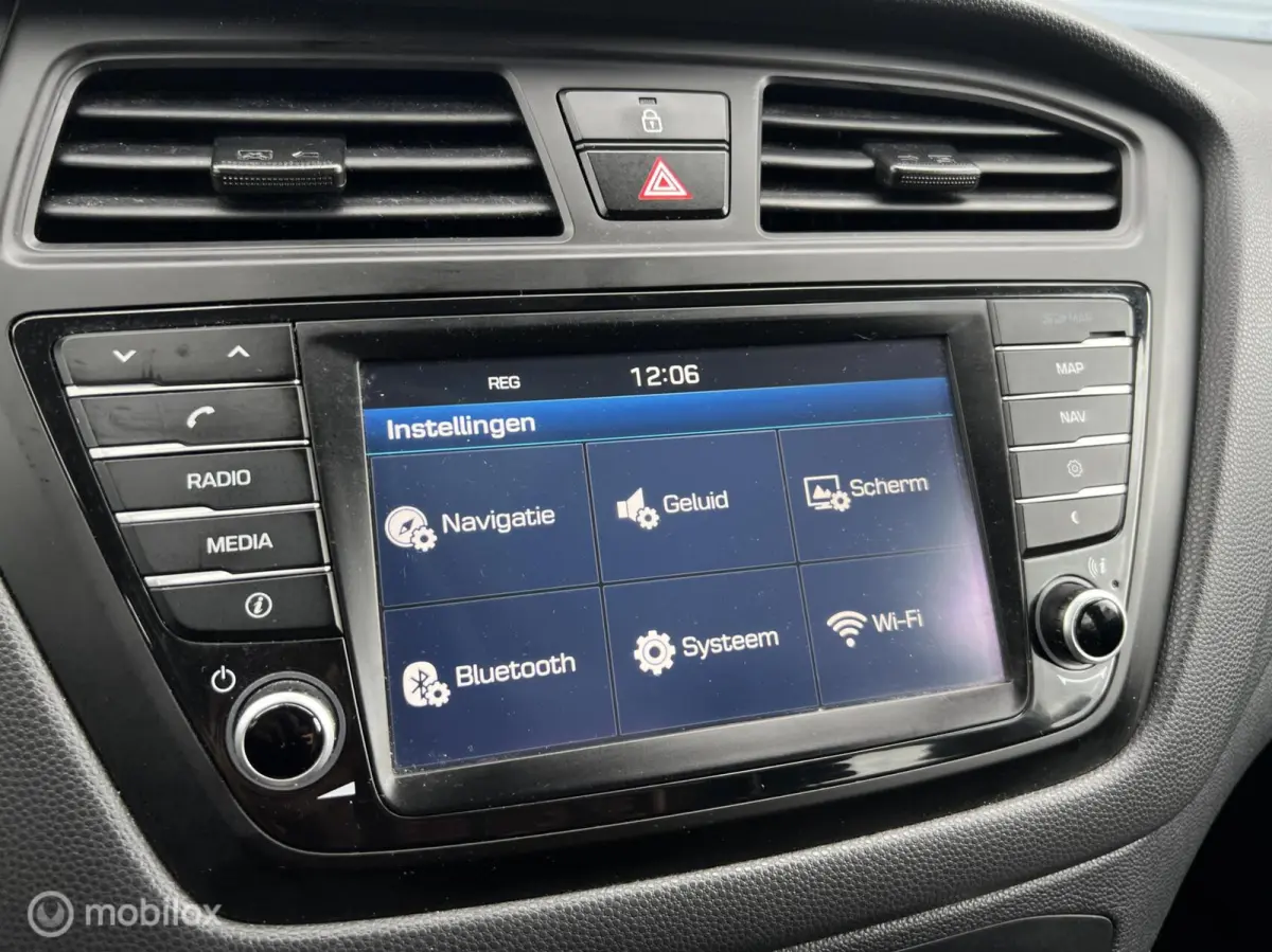 1.0 T-GDI Comfort / CRUISE / NAVI / CAMERA!