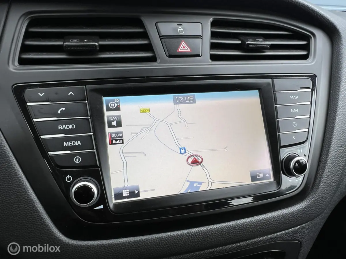 1.0 T-GDI Comfort / CRUISE / NAVI / CAMERA!