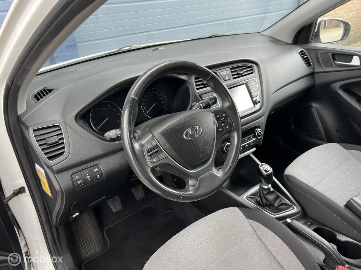 1.0 T-GDI Comfort / CRUISE / NAVI / CAMERA!