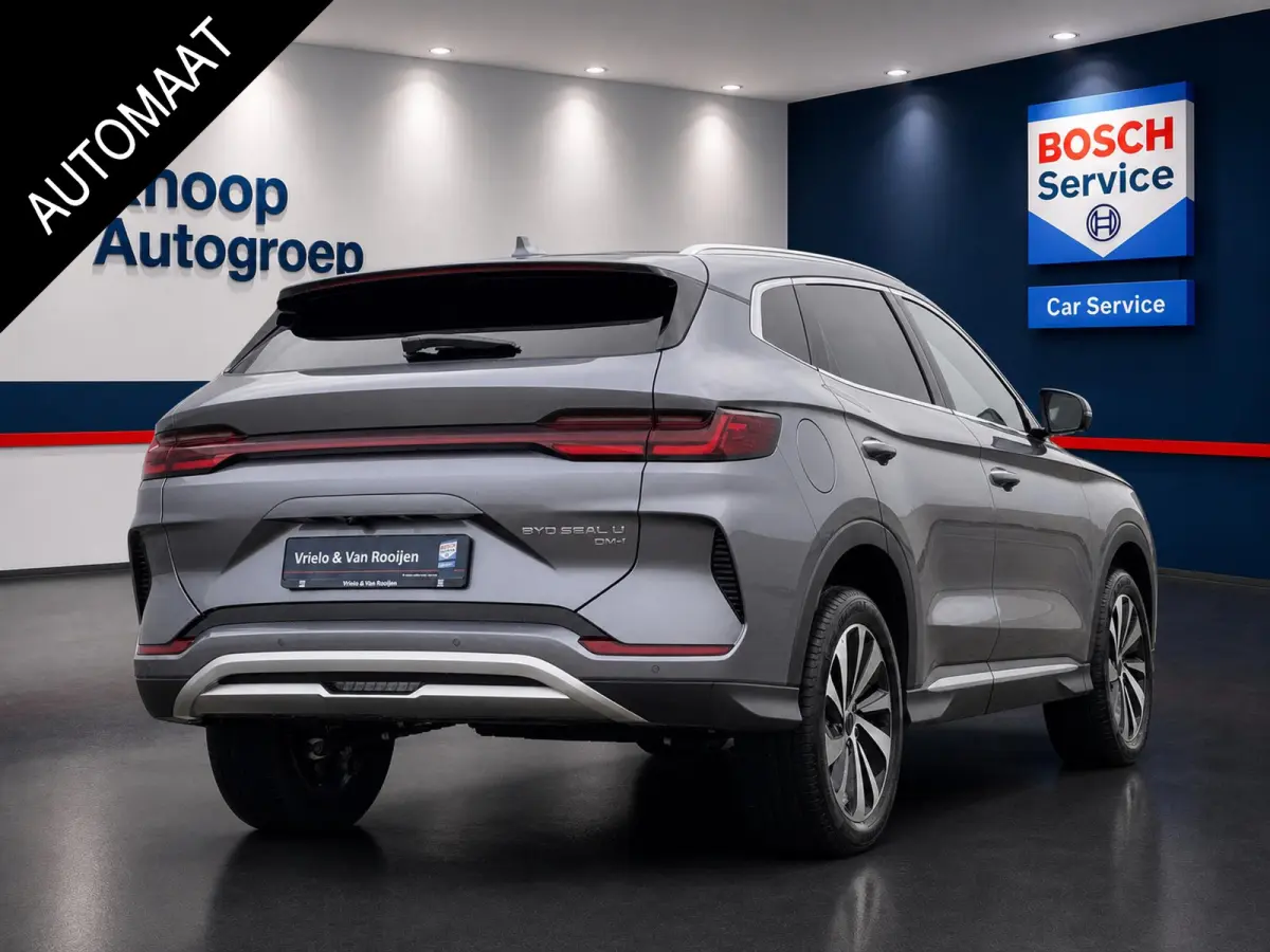 1.5 DM-i FWD Boost | Nieuw!!Automaat | Stoelverw. + Ventilatie | 360 Camera | Panoramadak | Leer | LED | Sfeerverlichting ( Vestiging - Vianen Tel:L 0347-371248 )