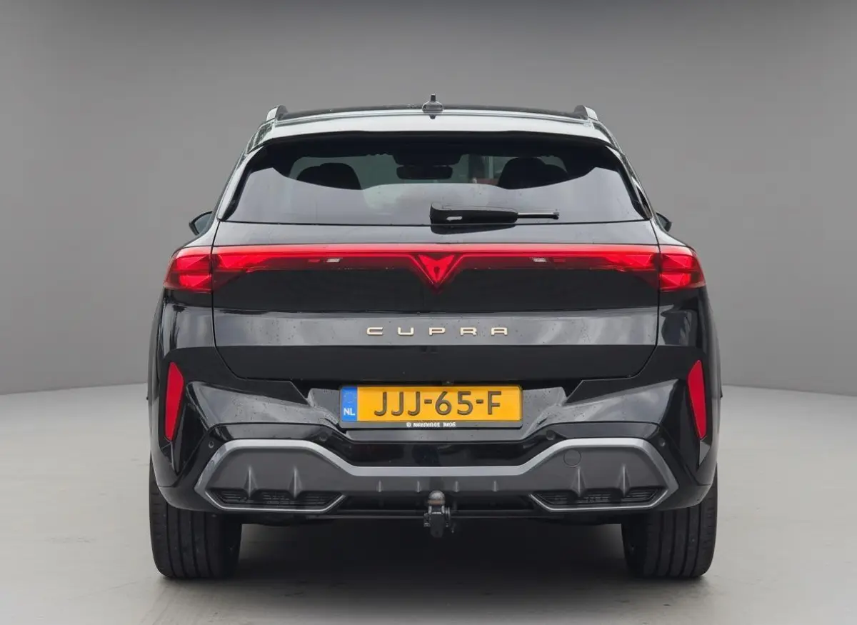 1.5 TSI e-Hybrid VZ Performance | Pano | Trekhaak | 360 camera | ACC | Elektrisch verstelbare stoelen | Head-up display
