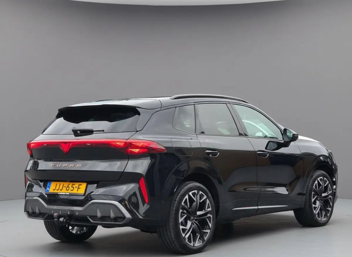 1.5 TSI e-Hybrid VZ Performance | Pano | Trekhaak | 360 camera | ACC | Elektrisch verstelbare stoelen | Head-up display