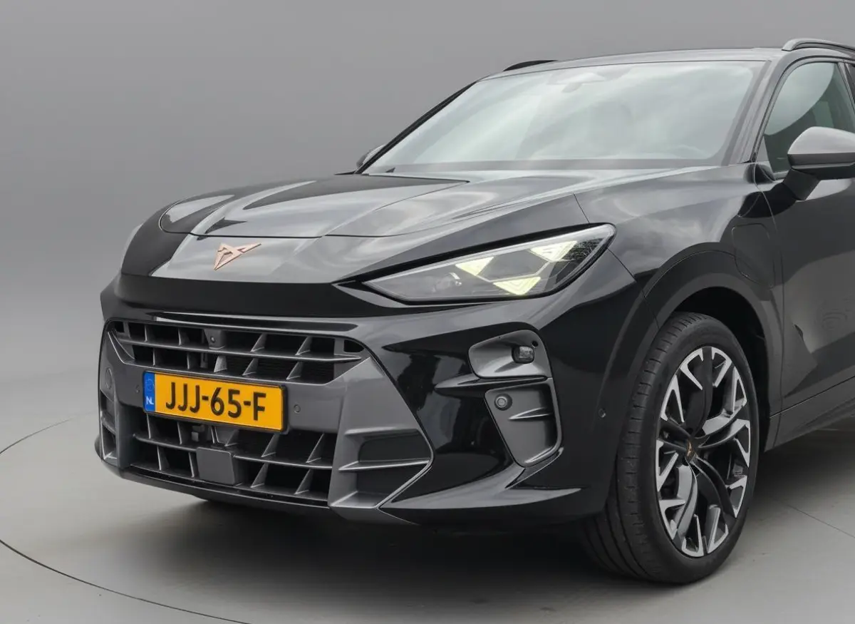 1.5 TSI e-Hybrid VZ Performance | Pano | Trekhaak | 360 camera | ACC | Elektrisch verstelbare stoelen | Head-up display