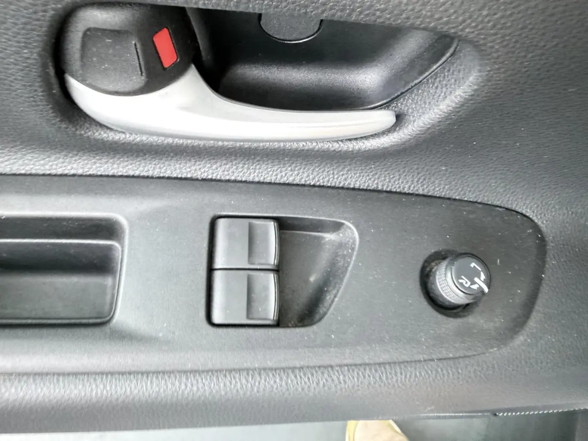 1.0 VVT-i MT Play | Parkeercamera | Apple Carplay/Android Auto |