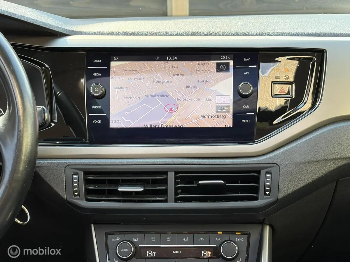 1.0 TSI Bus. R-Line / open dak / nav/ carplay