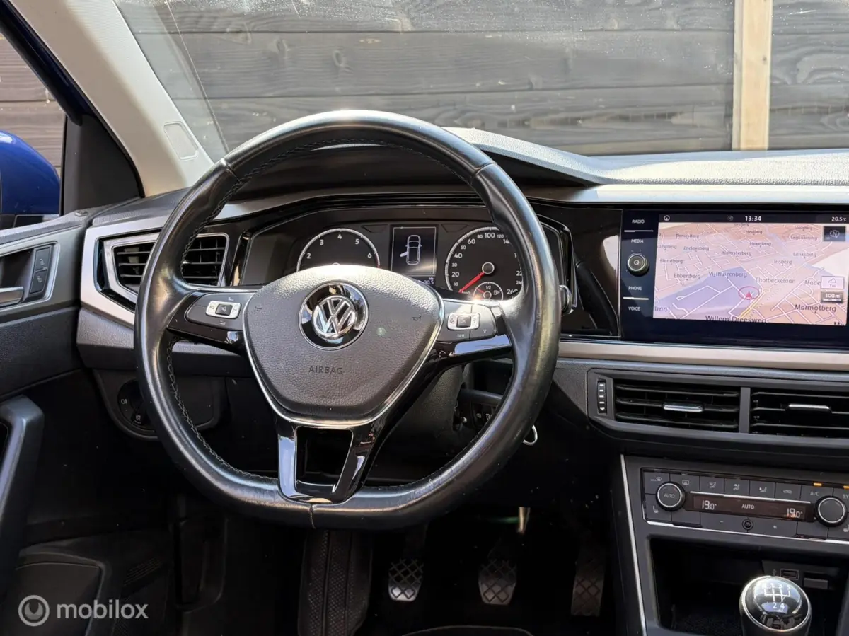 1.0 TSI Bus. R-Line / open dak / nav/ carplay