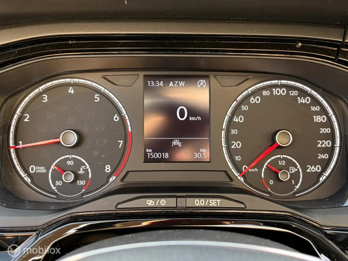 1.0 TSI Bus. R-Line / open dak / nav/ carplay