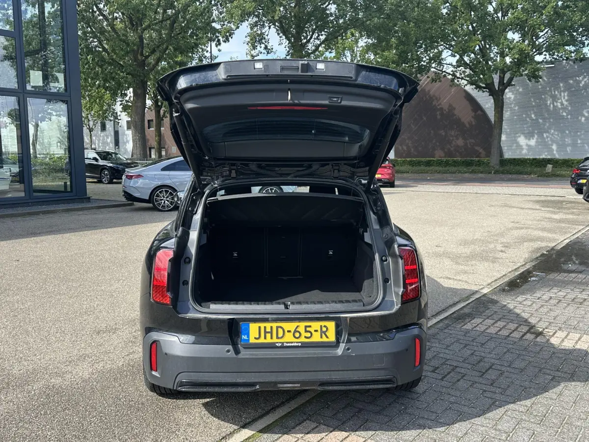 E Blackyard 66.5 kWh SOH 100% | VAN: € 37.900,- VOOR: € 35.877,- UW HERFSTVOORDEEL: € 2.023,- | HEAD UP DISPAY | ACHTERUIT RIJ CAMERA | STOELVERWARMING | FABRIEKS GARANTIE 10-2028