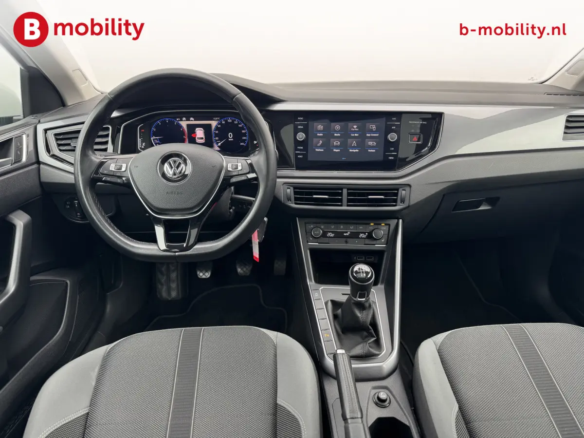 1.0 TSI Highline Business R-Line Panoramadak Digitaal Dashboard | Achteruitrijcamera | ACC | Stoelverwarming | Apple CarPlay