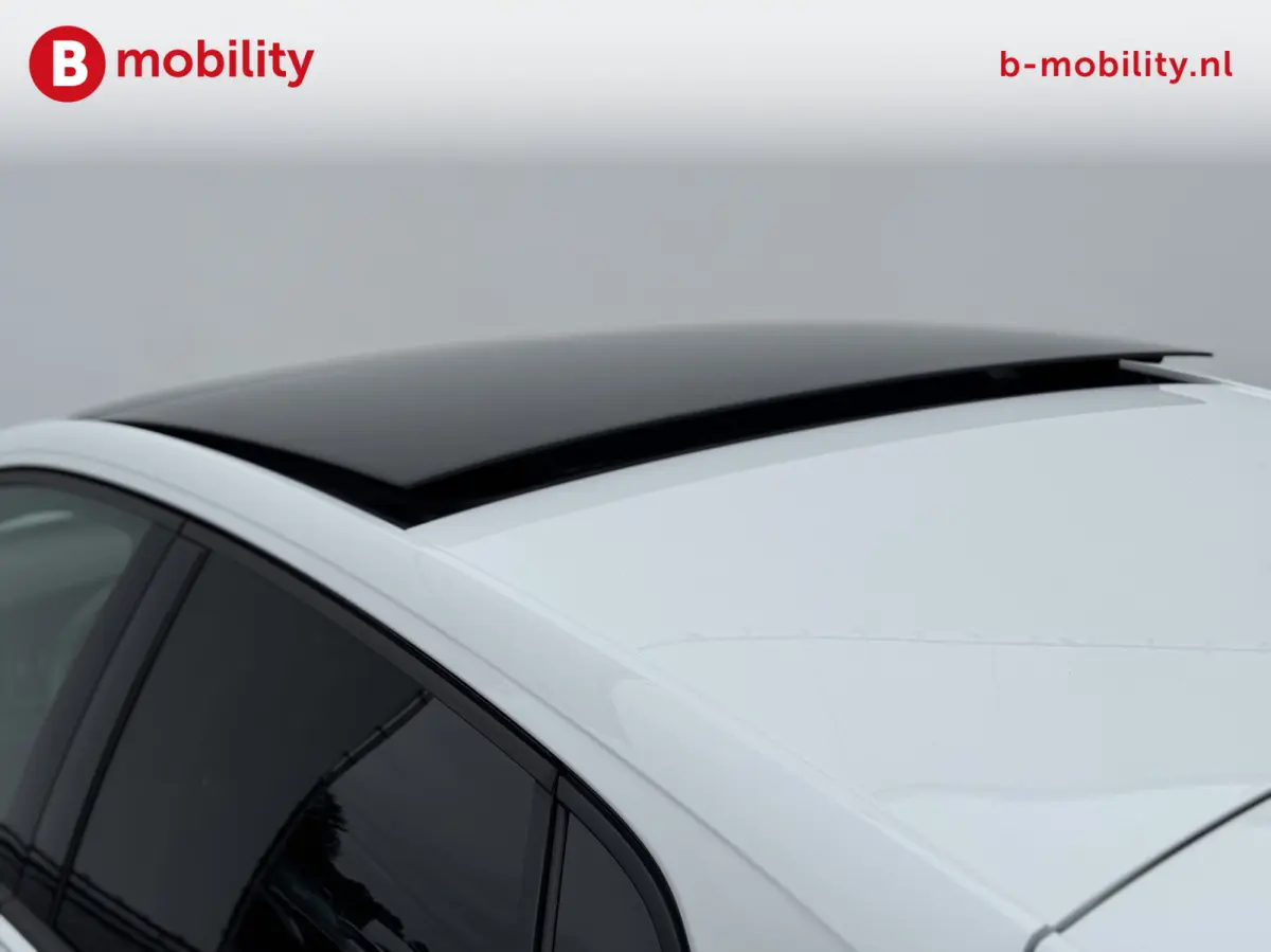 1.0 TSI Highline Business R-Line Panoramadak Digitaal Dashboard | Achteruitrijcamera | ACC | Stoelverwarming | Apple CarPlay