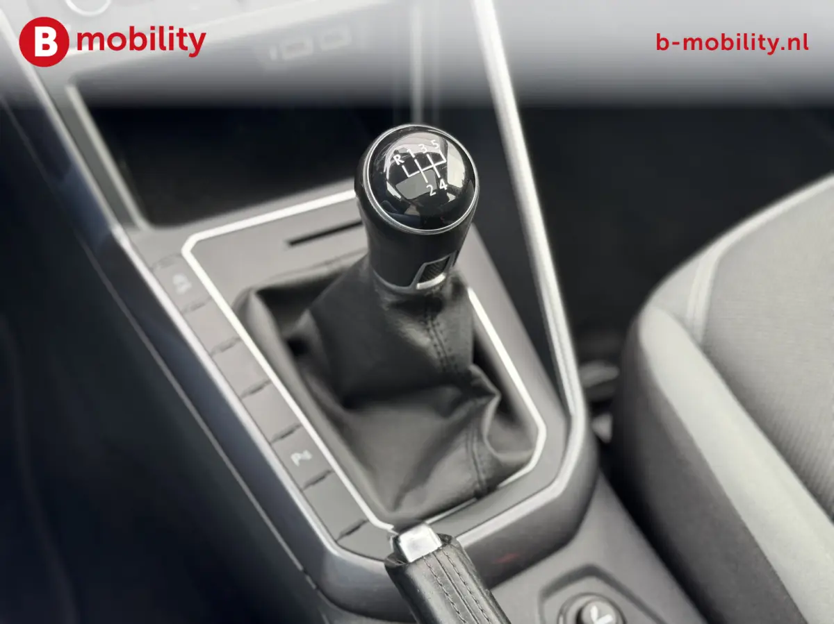 1.0 TSI Highline Business R-Line Panoramadak Digitaal Dashboard | Achteruitrijcamera | ACC | Stoelverwarming | Apple CarPlay