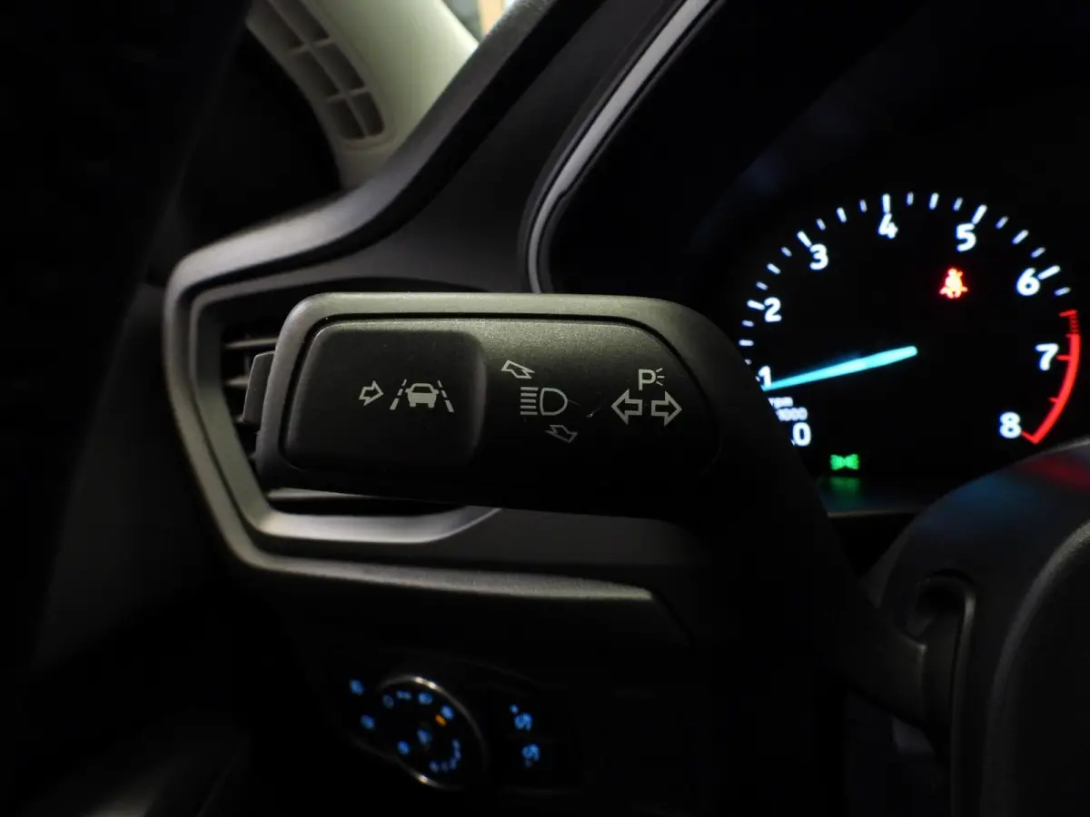 1.0 EcoBoost Hybrid Active Style NAVI-APP/CAMERA/CLIMA/LED/17"LMV!