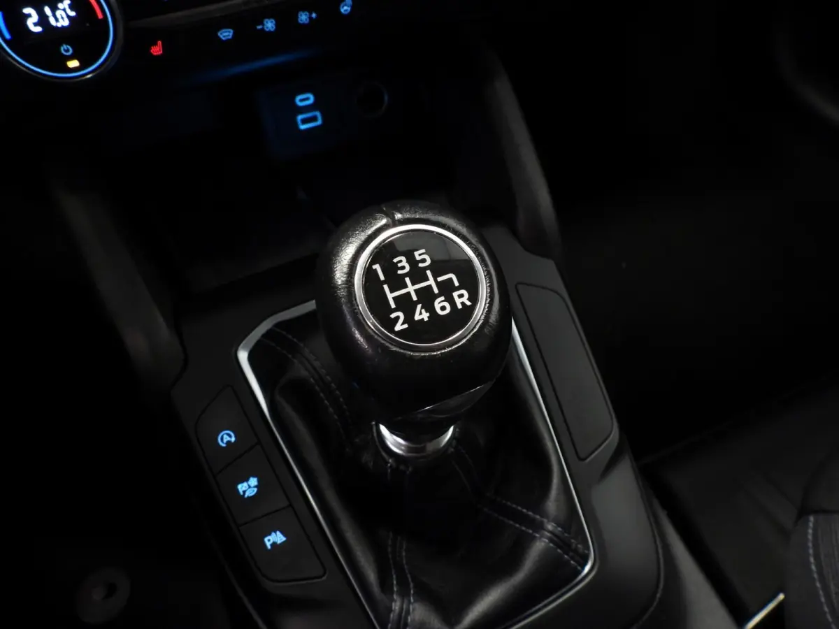 1.0 EcoBoost Hybrid Active Style NAVI-APP/CAMERA/CLIMA/LED/17"LMV!