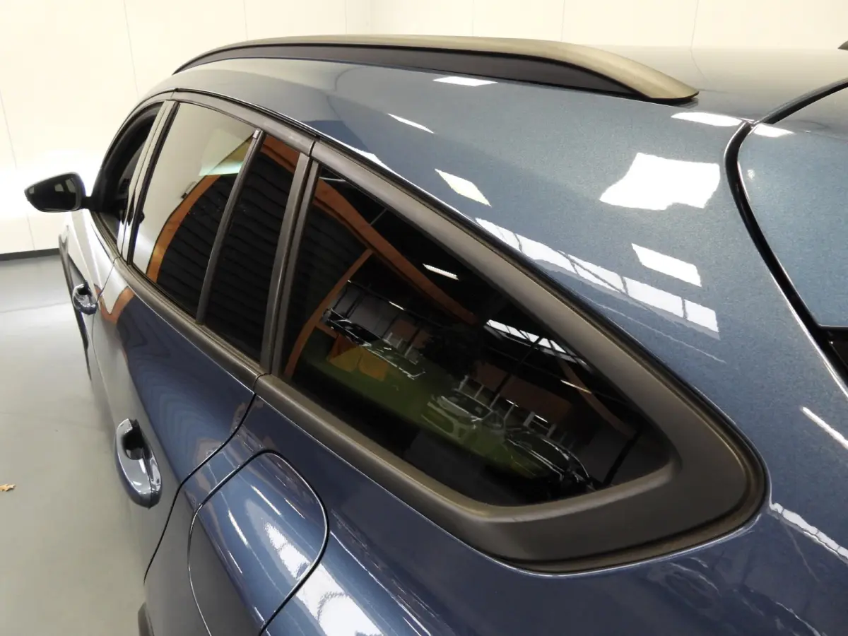 1.0 EcoBoost Hybrid Active Style NAVI-APP/CAMERA/CLIMA/LED/17"LMV!