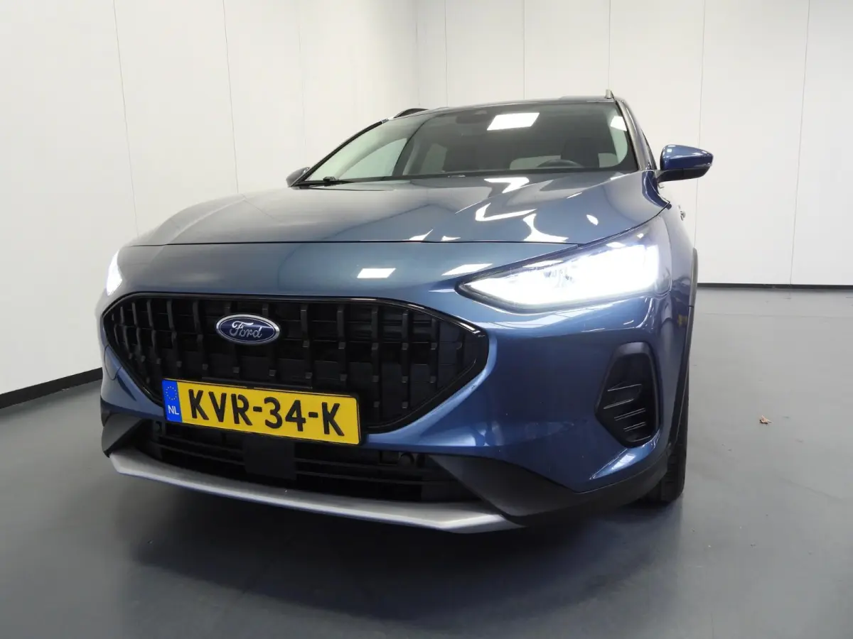 1.0 EcoBoost Hybrid Active Style NAVI-APP/CAMERA/CLIMA/LED/17"LMV!