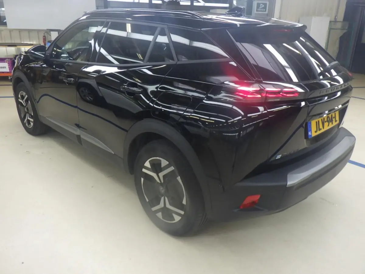 EV GT Avantage 54 kWh | Fase 3 laden | SOH 98% | Massage | Luxe stoelen | Warmtepomp | Navigatie | NL auto | 17.500km |
